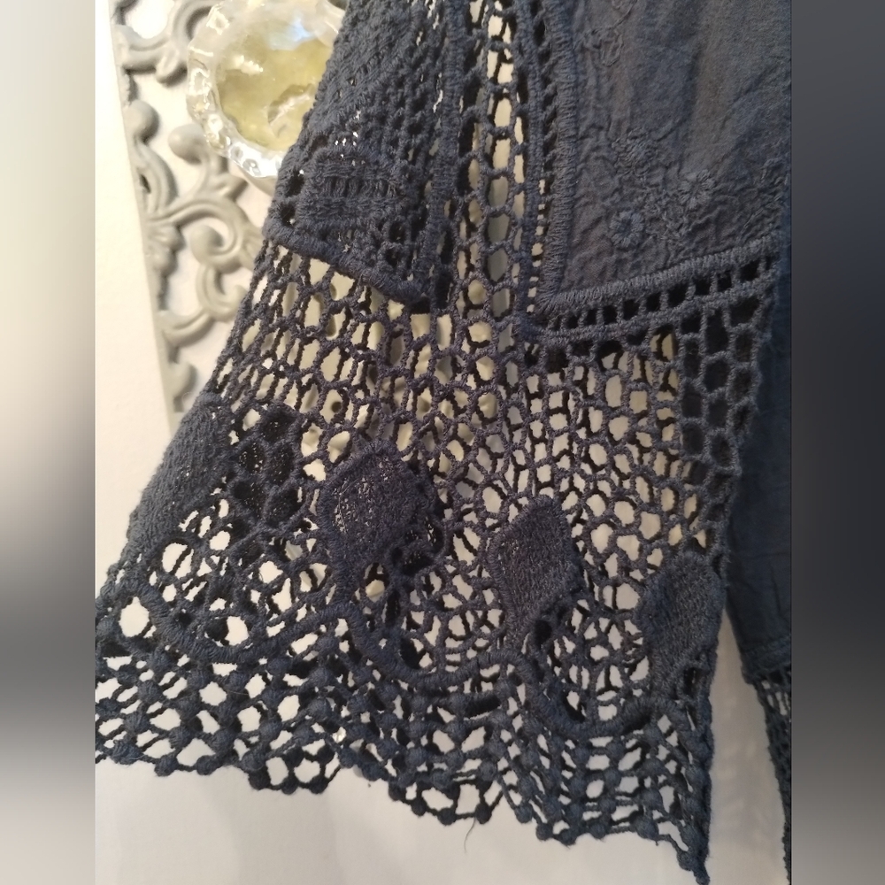 Mollo Rello Dark Blue Lace Top & Tank - Picture 2 of 7